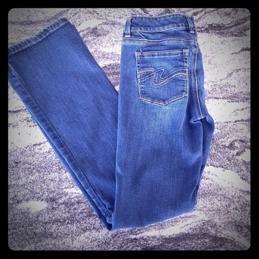 (2R) White House Black Market Jeans Bootcut Comfy Everyday Denim Nightout Rodeo